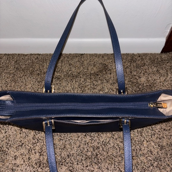 Michael Kors navy tote - Picture 5 of 5